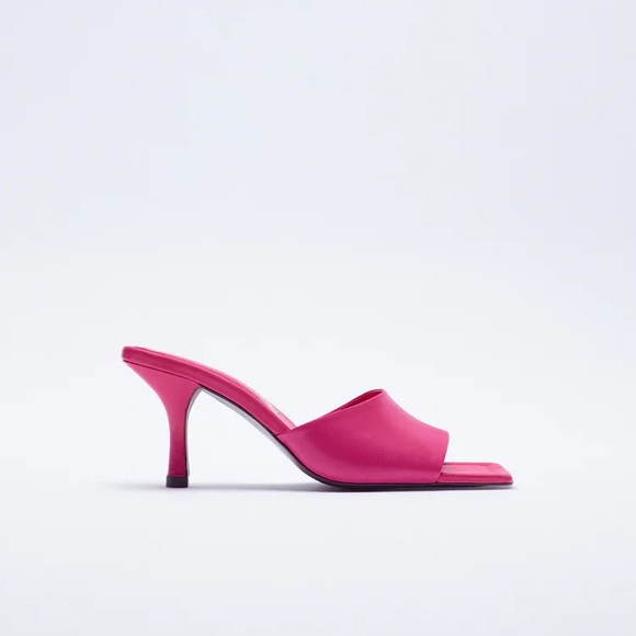 NWOT. Zara Leather High-Heel Sandals With Square Toes. Size 7,5.